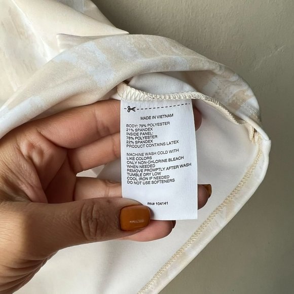 DSG X TWITCH + ALLISON Women's Cropped Fashion Tank Top Torn Camo Cream - Picture 7 of 9